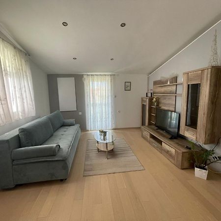 Apartments Meri Vodice Kültér fotó