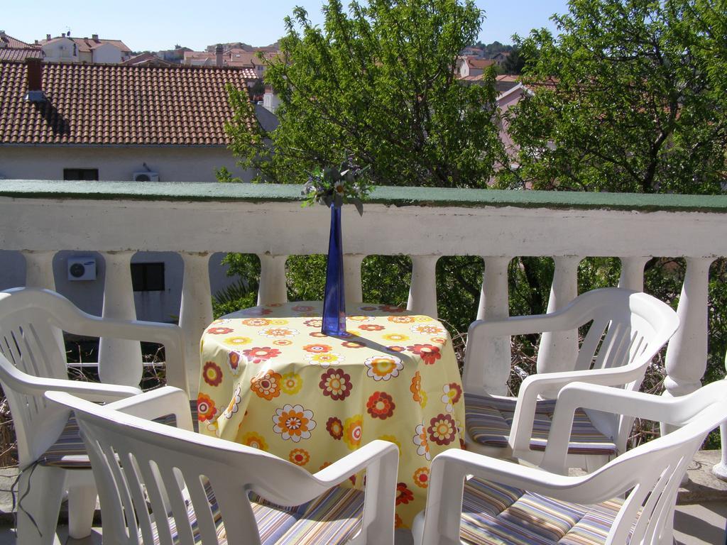 Apartments Meri Vodice Kültér fotó