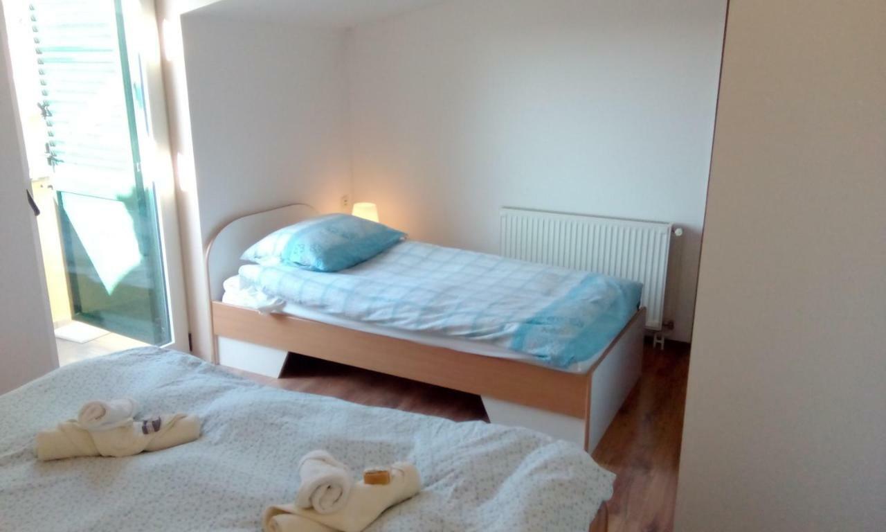 Apartments Meri Vodice Kültér fotó