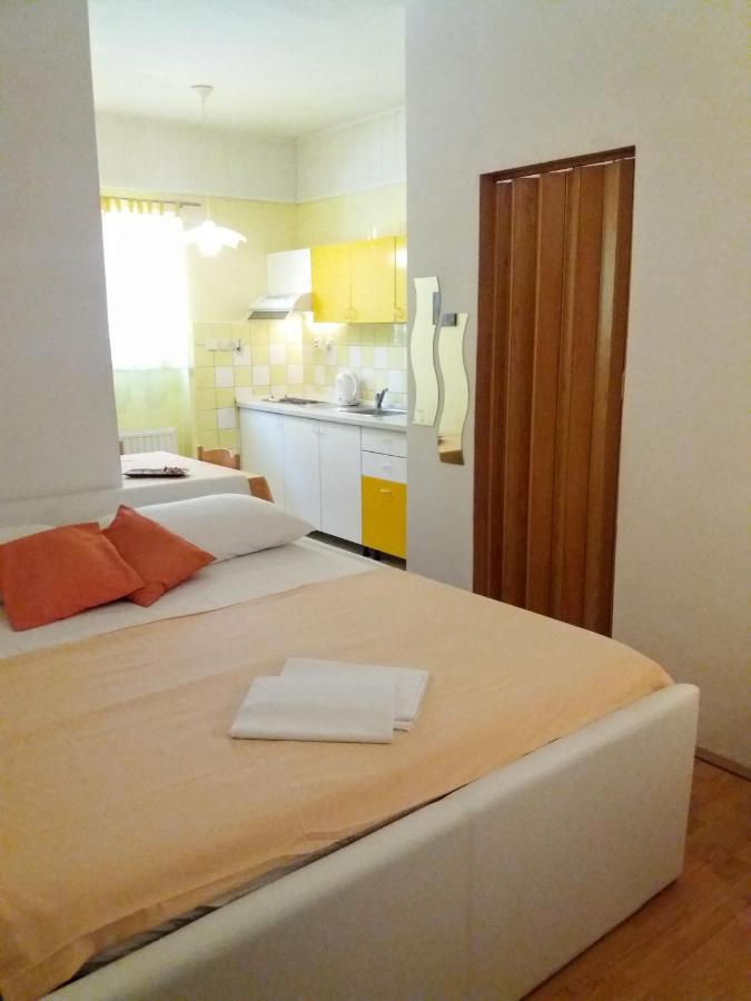 Apartments Meri Vodice Kültér fotó
