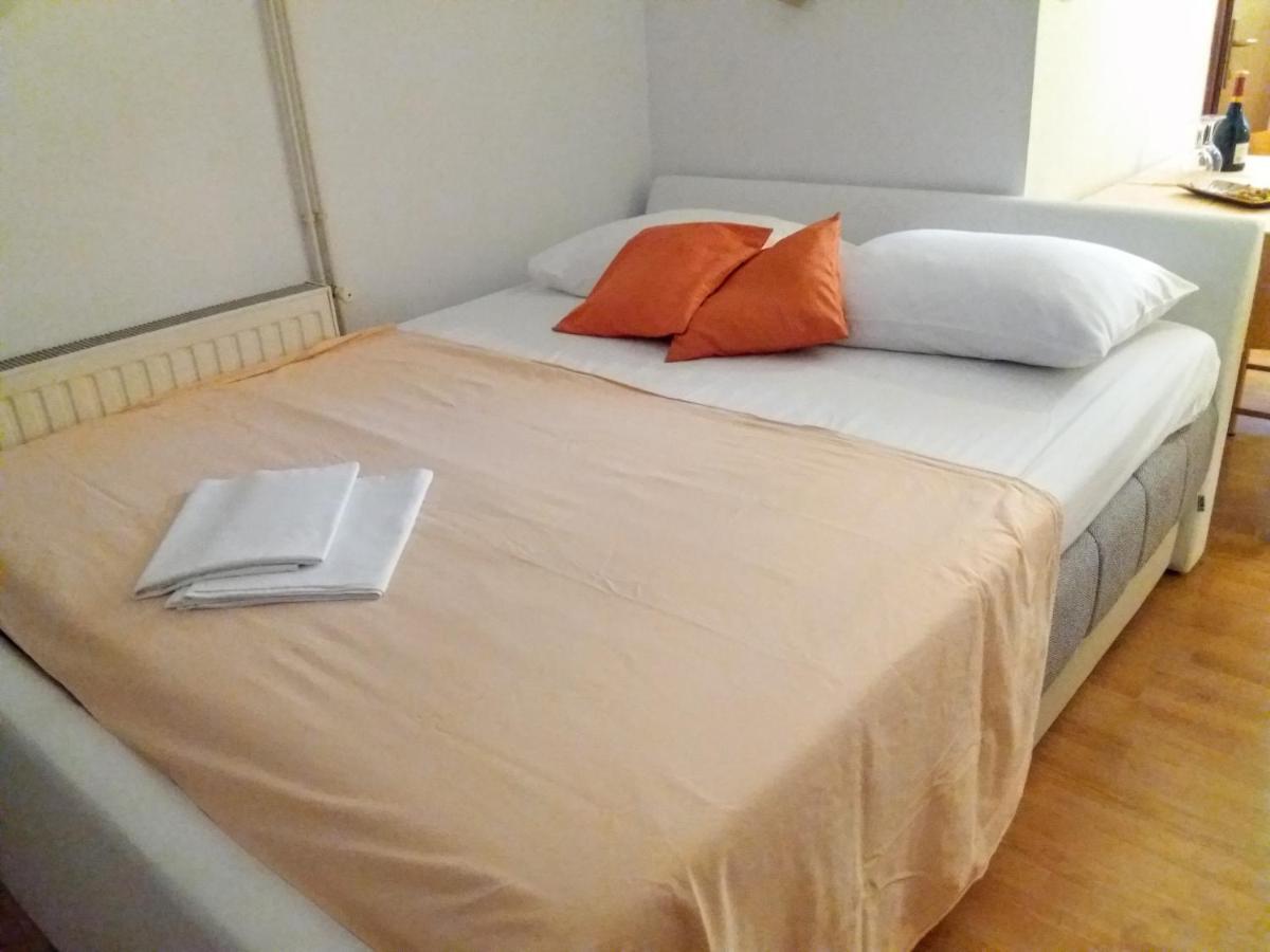 Apartments Meri Vodice Kültér fotó